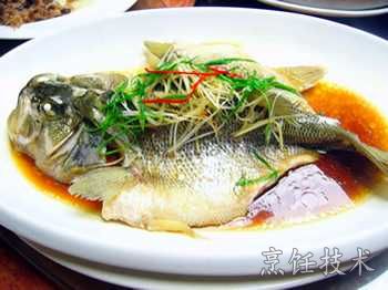 清蒸鲈鱼