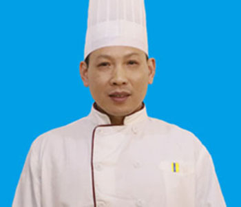 张接前