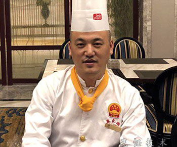 李青山